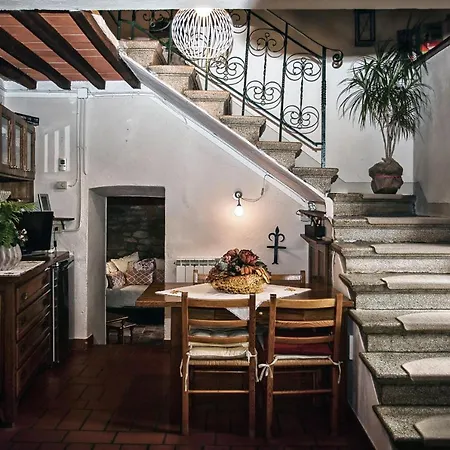 Casa Carloni, Orzale Castiglion Fiorentino