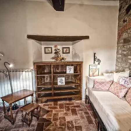 Casa Carloni, Orzale Castiglion Fiorentino